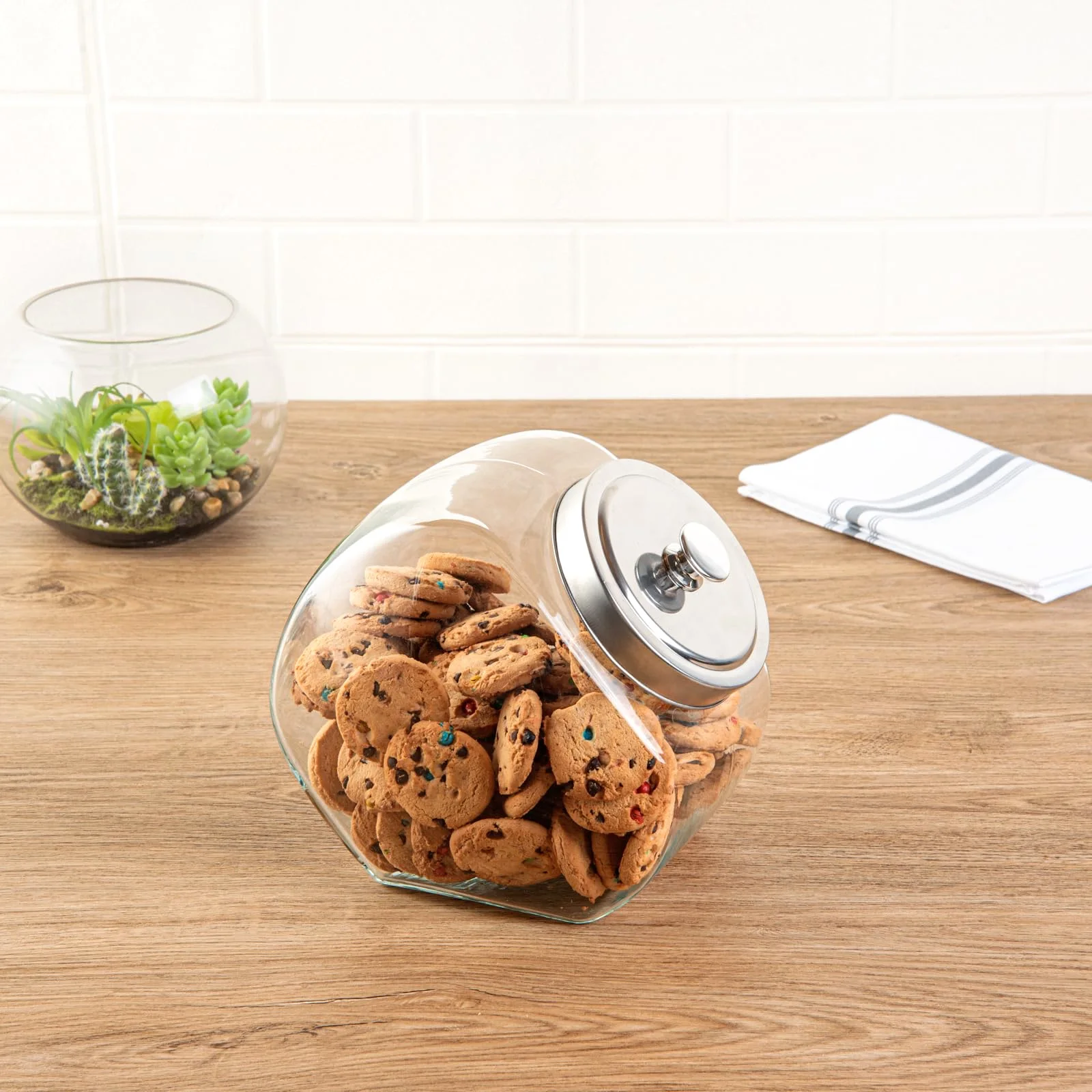 Restaurantware Glass Penny Candy Jar, 1 Gallon